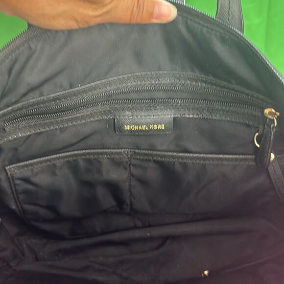 MICHAEL KORS WOMEN'S KELSEY MEDIUM TOTE HANDBAG  BLACK 15"*10" - Picture 8 of 14